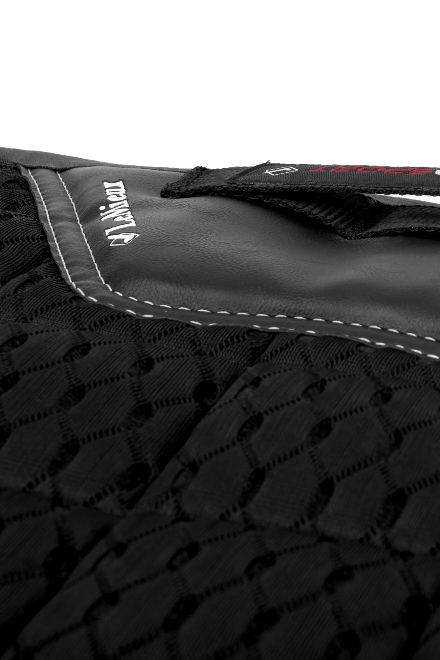 LeMieux Carbon Mesh Air Square dressursjabrak